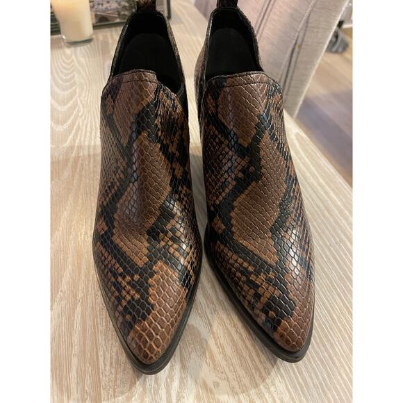 Marc Fisher Dalaran2 Womens Sz 7.5 Brown Leather Textile Snake Skin Bootie Boot - Picture 7 of 7